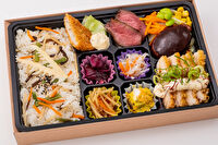 irodori-贅沢！！しっとりチキン南蛮特製タレがけ黒酢の香りとデミグラス煮込み季節の炊き込みご飯弁当