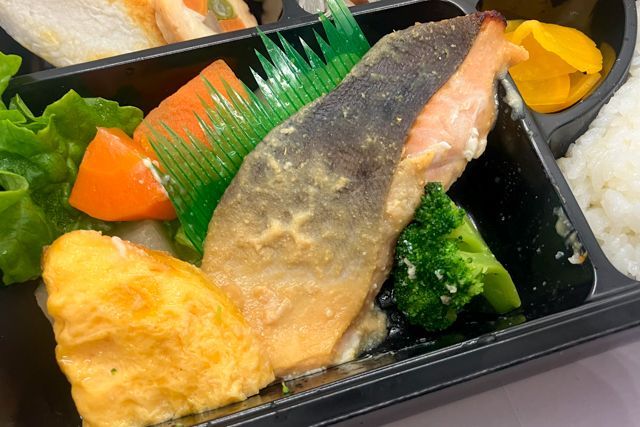 さくら-鮭の仙台味噌焼き膳