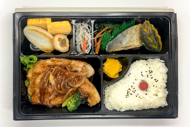 さくら-豚肉の生姜焼き膳