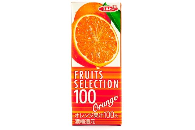 100％オレンジ(200ml 紙パック）