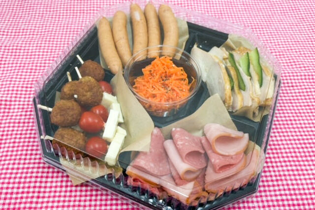 スモークチキンのオードブル