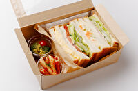 サンドイッチ専門店 木の実-迷ったらコレ！たまご＆トマト＆ポテトサラダ＆ハムチーズサンド