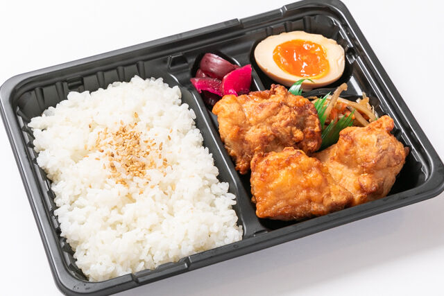 千魚のお弁当-店長が揚げた鶏の唐揚げ弁当