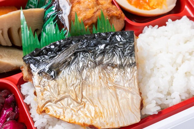 千魚のお弁当-響膳 真さば塩焼き