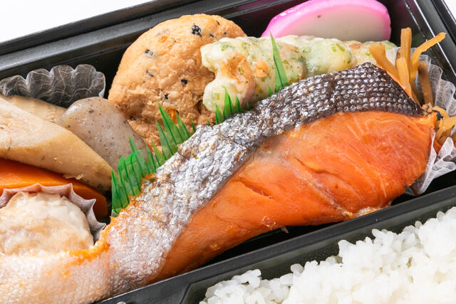 千魚のお弁当-みやび弁当 甘塩銀鮭焼き