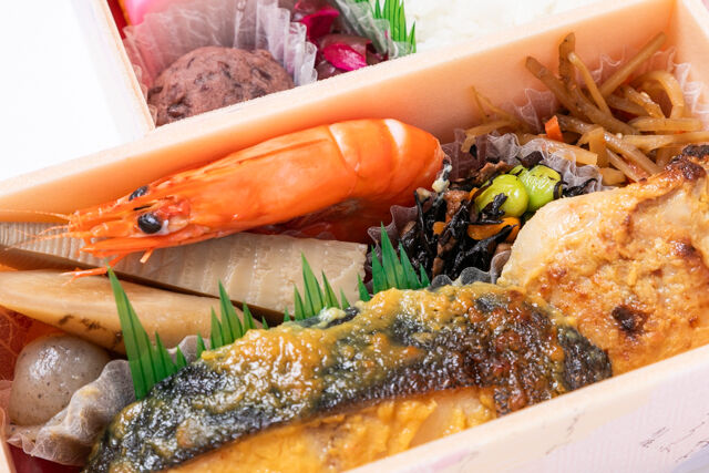 千魚のお弁当-楓弁当 本さわら西京焼き御膳