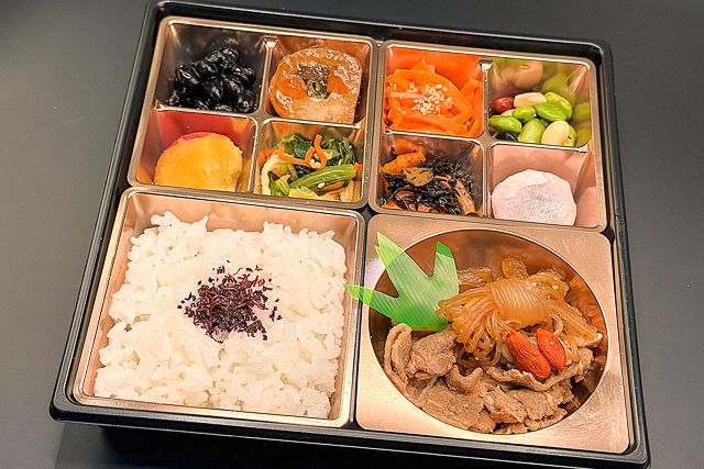 仕出し弁当 まつなが-牛すき焼弁当