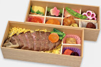 仕出しみち鷹-ステーキ二段弁当（上）