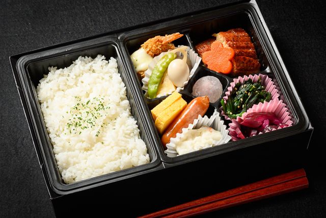 うなぎと牛ステーキ 仕出しの牛久-うなぎの彩り御膳