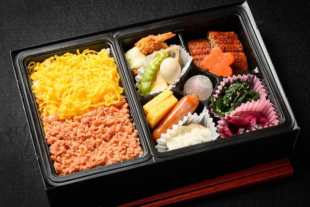 うなぎと牛ステーキ 仕出しの牛久-うなぎと鮭ごはんの彩り御膳