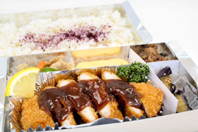 重丸-ソース豚カツ弁当（NO.211）