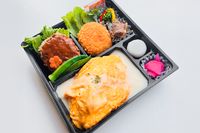 四季彩-【熨斗対応可】冬限定 とろ〜り冬の贅沢ホワイトオムライスとハンバーグ＆カニクリームコロッケ