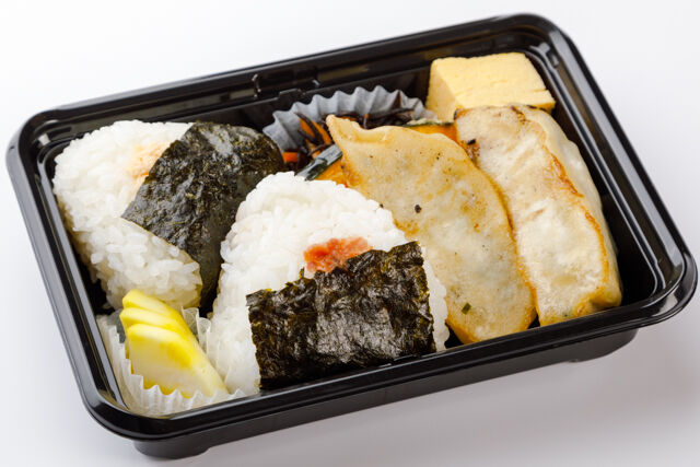 下町弁当-選べるおにぎり＆手作り野菜餃子弁当