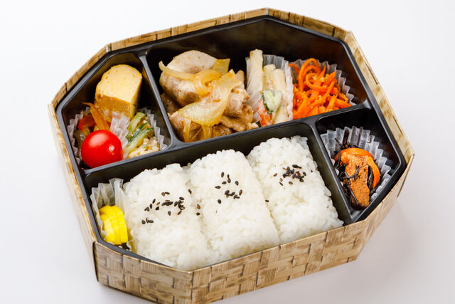 下町弁当-俵おにぎり＆豚肩ロース生姜焼き弁当