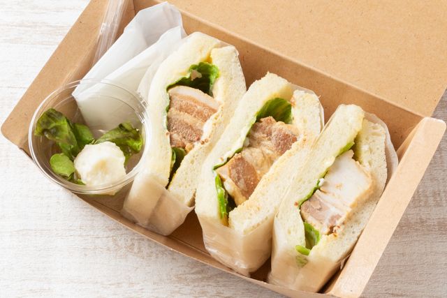 ボリューム満点サンドイッチBOX（豚角煮）