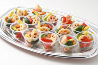 PREMIUM DELIVERY SHOKURAKU-ひとくち唐揚げとごろごろ彩り野菜のオーロラソースカップ