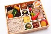 旬菜割烹 すみれ-知多牛ステーキ弁当