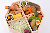 仕出し料理 四季の源-彩り野菜とぶりの照り焼き八角御膳
