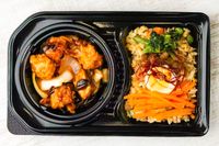 シルクロード弁当屋-大満足 中華溜肉段（リウロウドゥアン）炒め