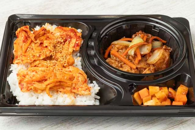 シルクロード弁当屋-大満足 豚バラ甘辛ダレ焼肉＆豚溜肉段炒め