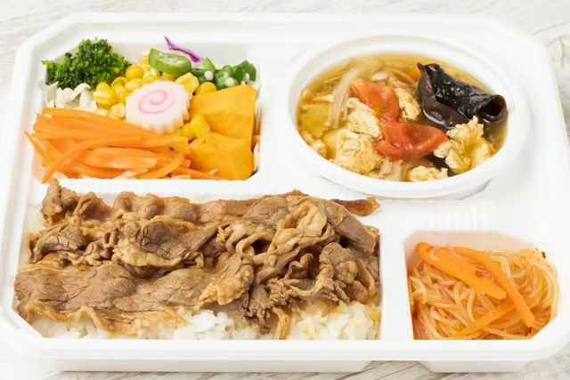 シルクロード弁当屋-【大豪快】彩り豊かな野菜玉子豆腐煮込み＆牛バラ和風ダレ焼肉