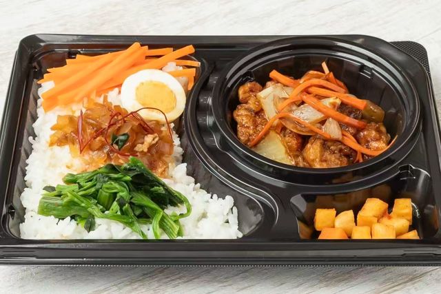 シルクロード弁当屋-大満足 中華豚バラ肉溜肉段炒め（リュウロウダン炒め）