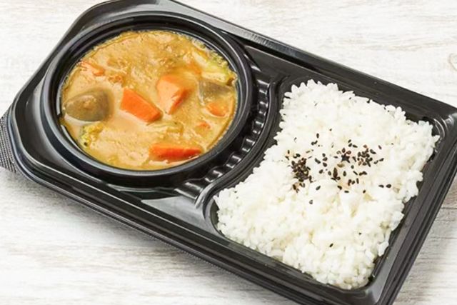 シルクロード弁当屋-人気満足人参ジャガイモカレー弁当