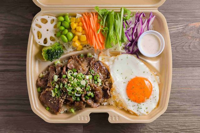 SOMY'S DELI-8種野菜の牛ネギ塩焼き弁当