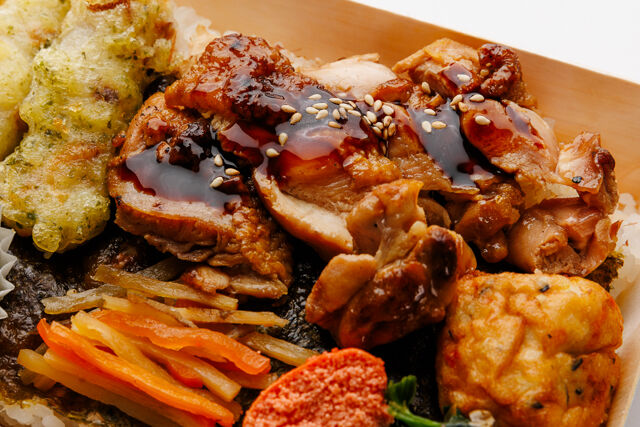 素材にこだわった手作り弁当 ひなた-鶏の照り焼き海苔弁当