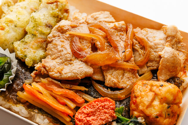 素材にこだわった手作り弁当 ひなた-黄金比率の豚の生姜焼き海苔弁当