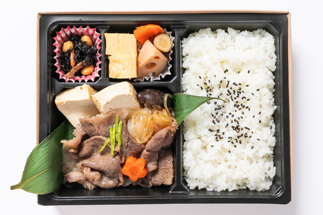 素材にこだわった手作り弁当 ひなた-最高級A5ランク黒毛和牛すき弁当