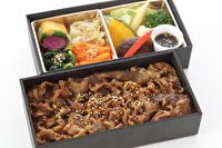 杉本-杉本の牛焼肉とたっぷりお野菜の2段重