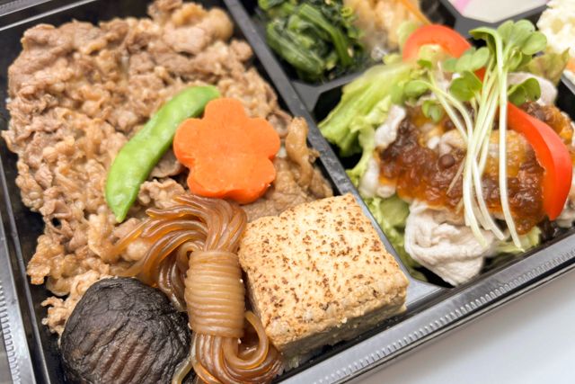 杉本-牛すき焼きと豚しゃぶの味わい御膳