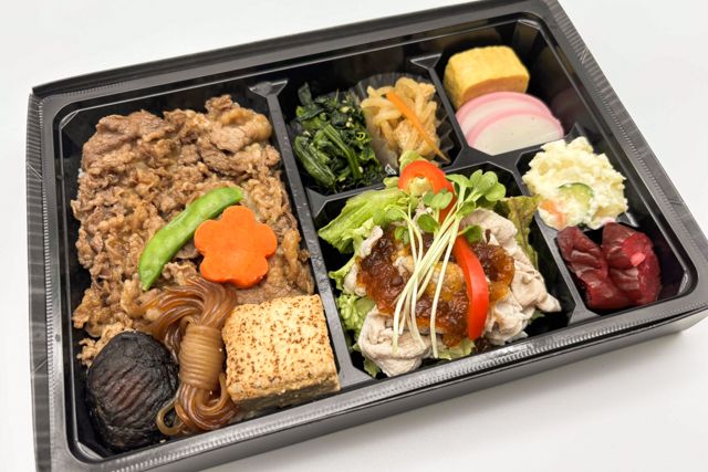 牛すき焼きと豚しゃぶの味わい御膳