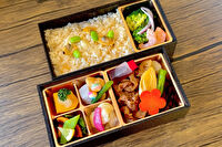 すき焼き うめの-【熨斗対応可】厳選牛すき焼き2段御膳