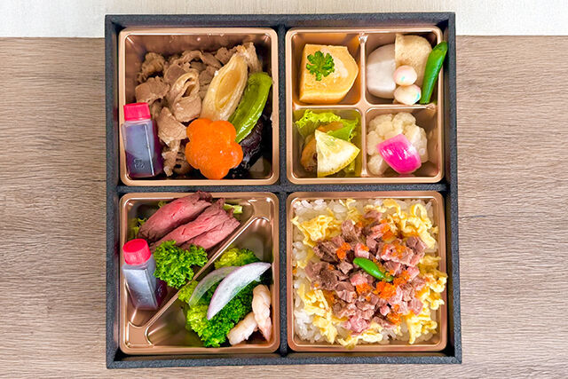 すき焼き うめの-厳選牛すき焼きとローストビーフ御膳（肉ちらしご飯）