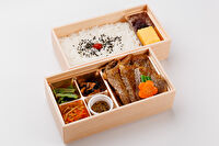 すき焼割烹日山-【日山】黒毛和牛のビフテキ弁当