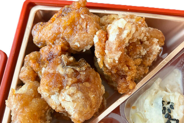 寿司創作料理 活魚懐石 こい希-【熨斗対応可】彩り二段御膳～ふぐの唐揚げ～