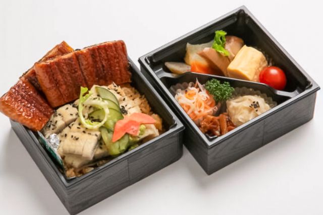 寿司創作料理 活魚懐石 こい希-彩り二段御膳～鰻の蒲焼きと鰻の白焼き