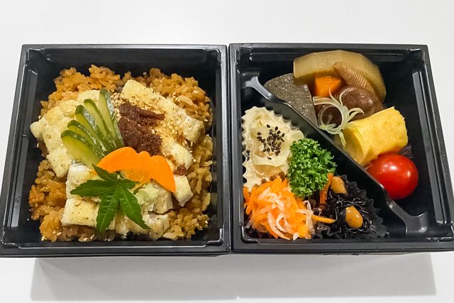 寿司創作料理 活魚懐石 こい希-彩り二段御膳～極上鰻の白焼き山葵添え