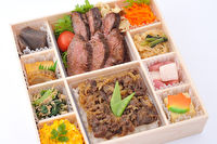 自然派おばんざい 味工房 すず-お万菜ご膳～牛ステーキと牛しぐれ煮ご飯～