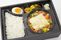 東京らっきょブラザーズ-【温まる】とろ～りチーズのチキンキーマスープカレー