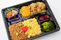 東京笑顔-【熨斗対応可】東京笑顔自慢のそぼろ＆とり唐弁当