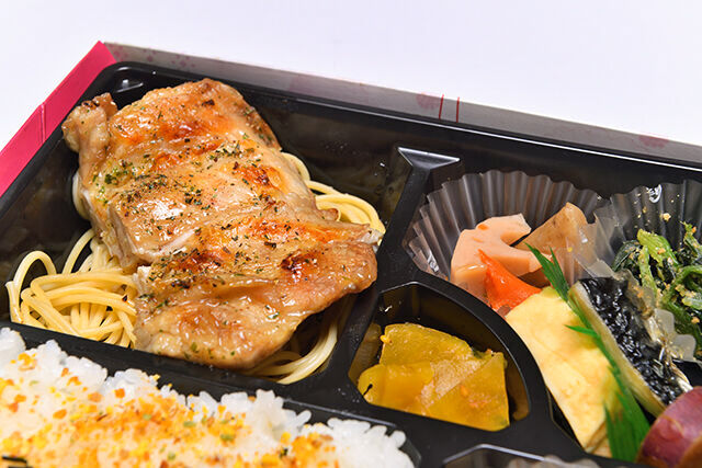 旅箪笥-tabidansu--網焼き香草チキン弁当