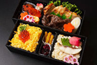 鯛おこわ専門店 北新地はやし-鯛おこわとイクラ丼と牛すきの鶏の照り焼き御膳
