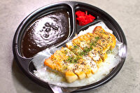 匠の料理庵ヴァルハラ-【黒閃カレー（欧風）】三元豚の厚切りポークステーキ