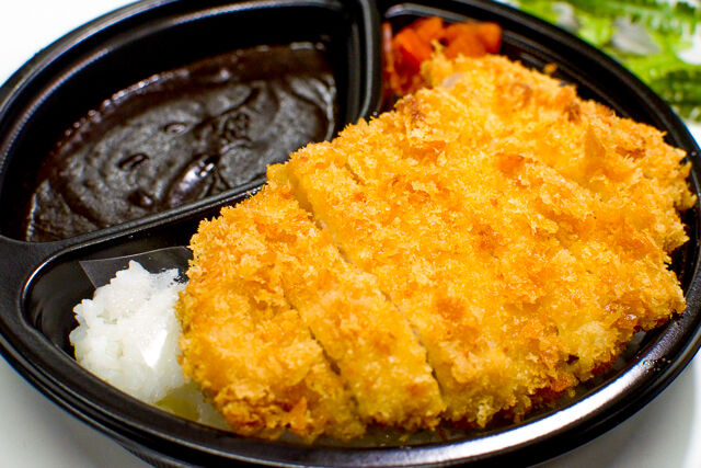 匠の料理庵ヴァルハラ-【黒閃カレー（欧風）】三元豚の手仕込みロースカツ
