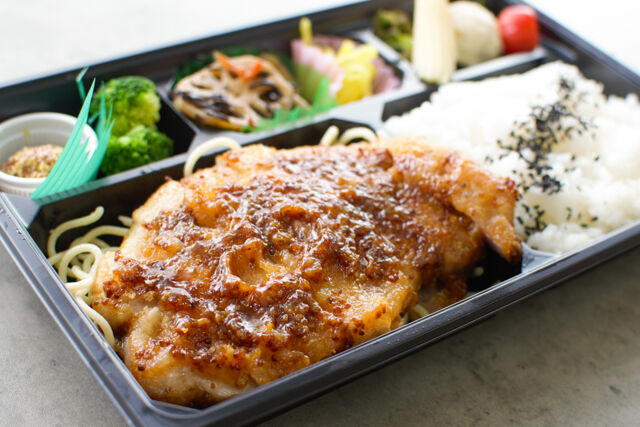 匠の料理庵ヴァルハラ-【千料箱】三元豚のハニーマスタードポーク～追いマスタードをお好みで～