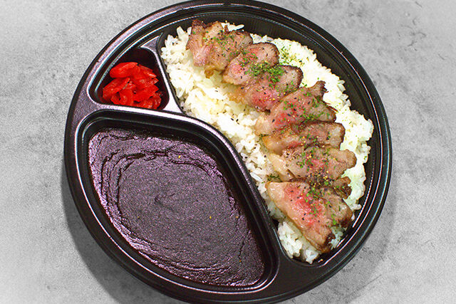 匠の料理庵ヴァルハラ-【黒閃カレー（欧風）】九州産黒毛和牛ステーキ