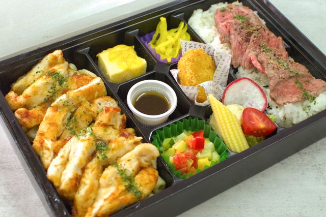 匠の料理庵ヴァルハラ-【香味折詰膳】牛ステーキ＆桜姫鶏むね肉のチキンステーキ（肉増量）～バター香る唐津産醤油で～